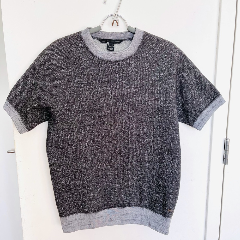 Marc Jacobs shirt sleeve sweater in small.